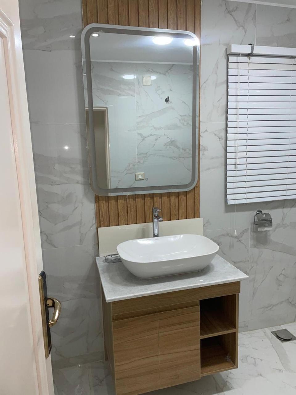 Brand New Magnificent View Apartment